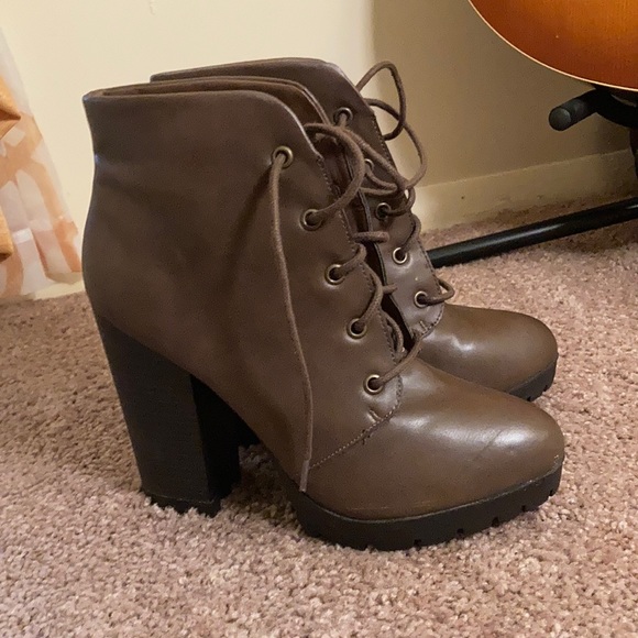 JustFab Chocolate heel booties - Picture 1 of 6